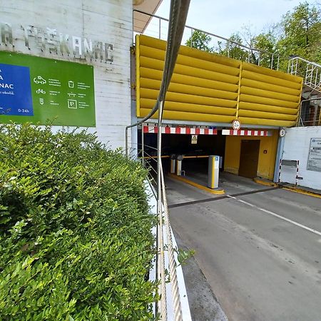 Apartment Azalea Ζάγκρεμπ Εξωτερικό φωτογραφία