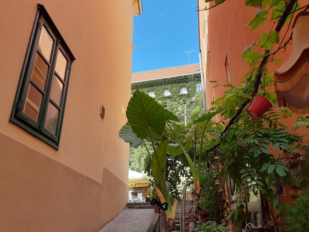 Apartment Azalea Ζάγκρεμπ Εξωτερικό φωτογραφία