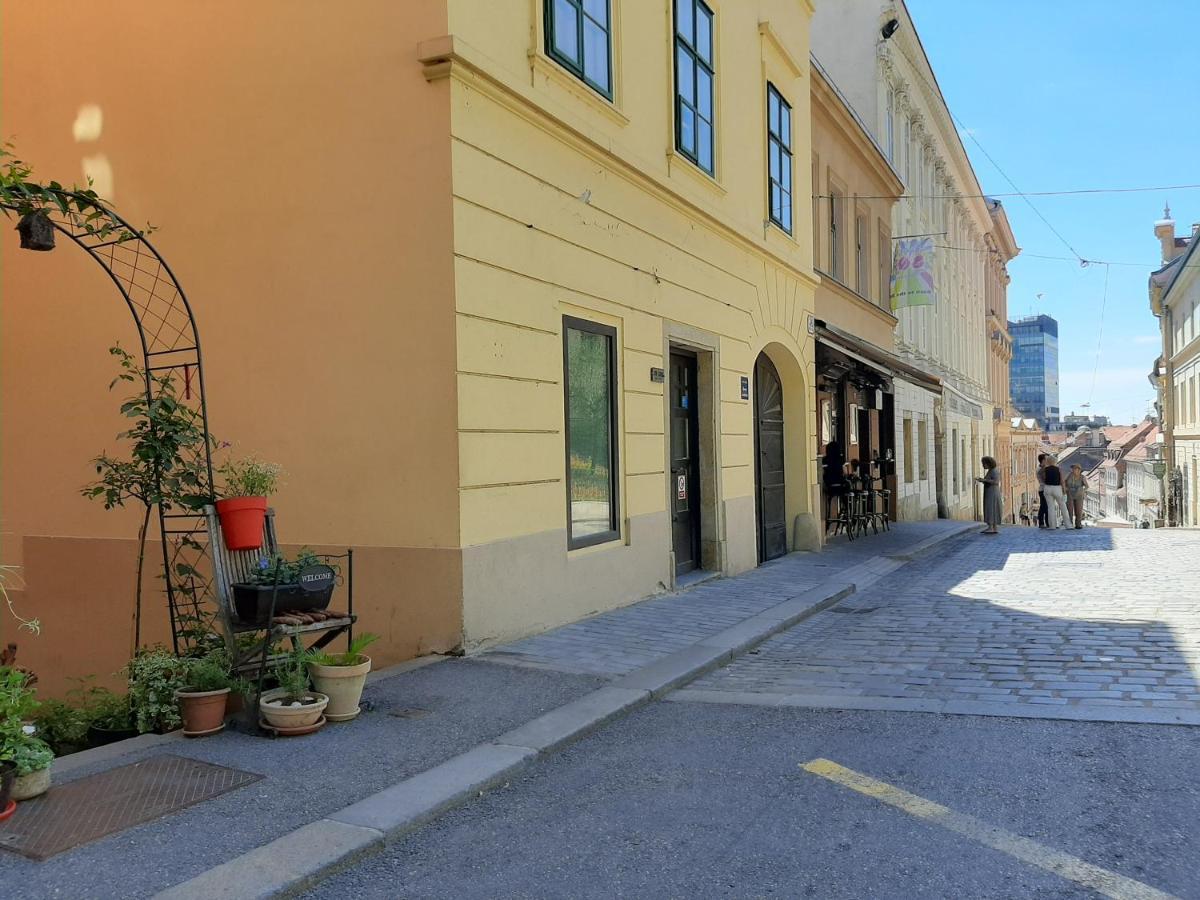 Apartment Azalea Ζάγκρεμπ Εξωτερικό φωτογραφία